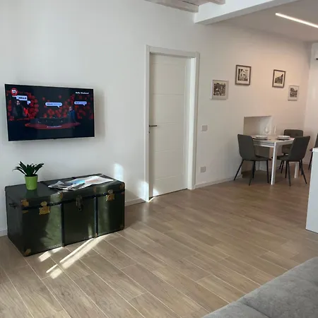 Maison Molteni - Center, Near The
